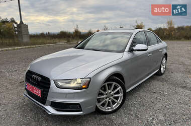 Седан Audi A4 2015 в Самборе