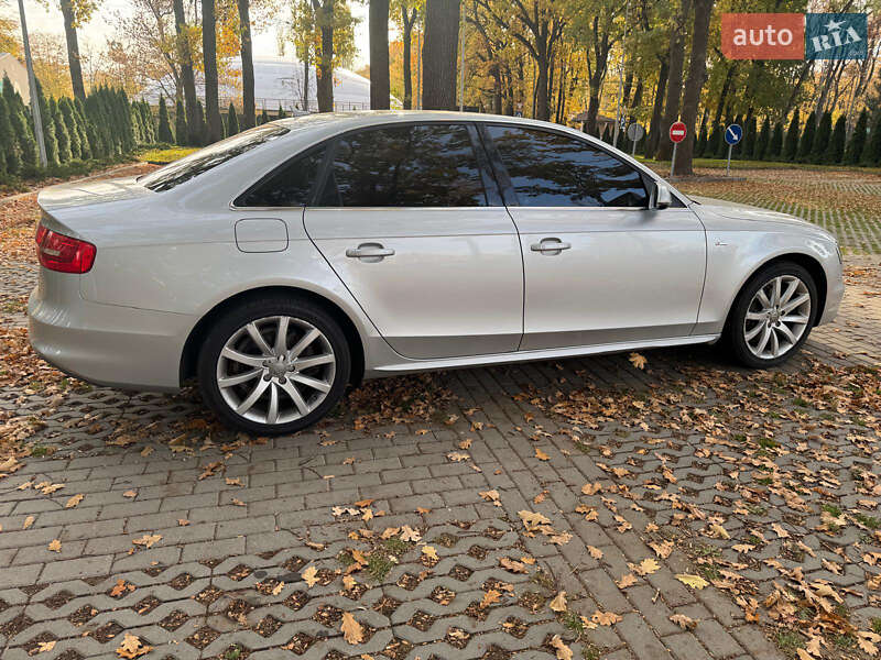 Седан Audi A4 2014 в Харкові