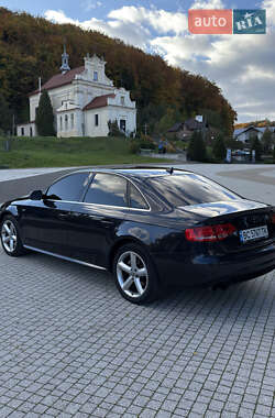 Седан Audi A4 2012 в 