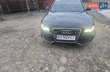 Седан Audi A4 2011 в Ужгороді