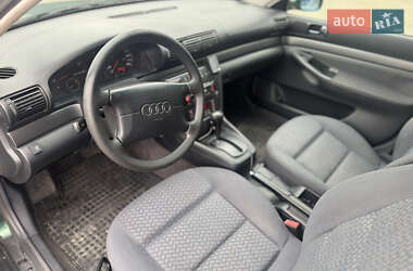 Седан Audi A4 1997 в 
