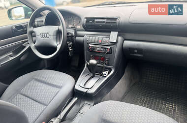 Седан Audi A4 1997 в 