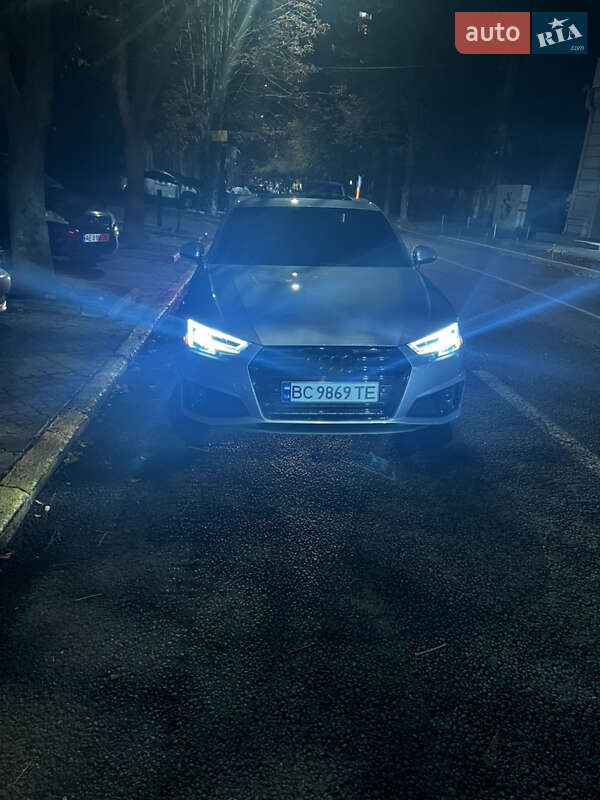 Седан Audi A4 2018 в Днепре