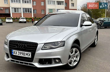 Седан Audi A4 2011 в 