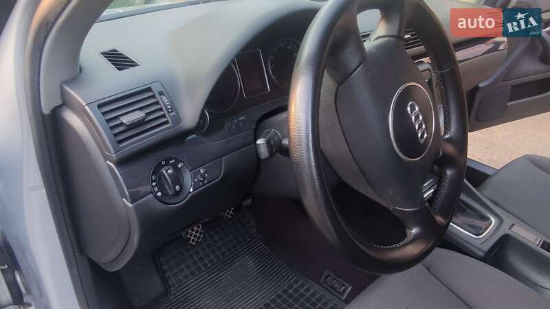 Універсал Audi A4 2002 в Чорткові