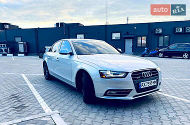Седан Audi A4 2012 в Львові