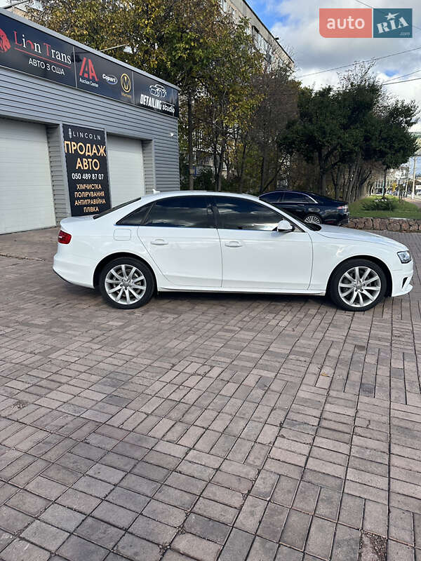 Седан Audi A4 2013 в Кропивницькому