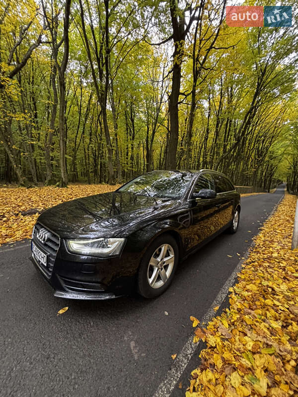 Универсал Audi A4 2012 в Луцке