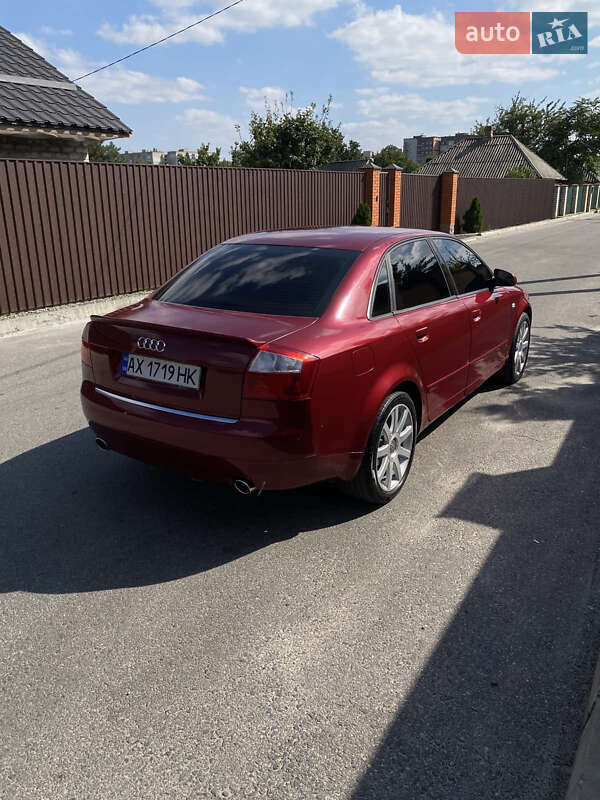 Седан Audi A4 2002 в Олександрії