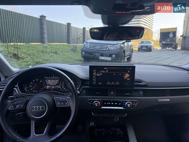 Седан Audi A4 2021 в Львове