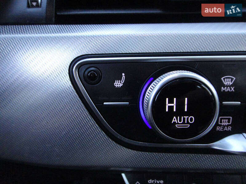 Седан Audi A4 2017 в Львові фото 10 Седан Audi A4 2017 в Львові