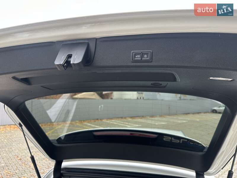 Универсал Audi A4 2018 в Киеве фото 16 Универсал Audi A4 2018 в Киеве