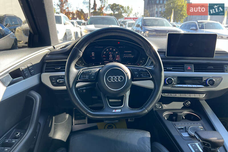 Седан Audi A4 2016 в Івано-Франківську