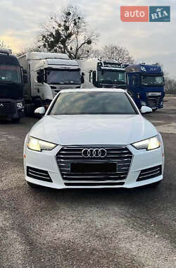 Седан Audi A4 2017 в Львові
