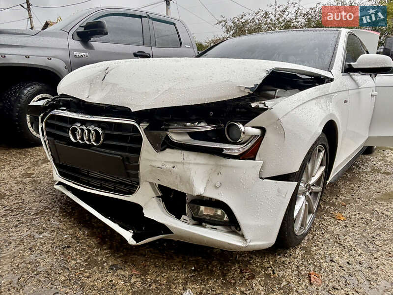 Седан Audi A4 2015 в Харкові