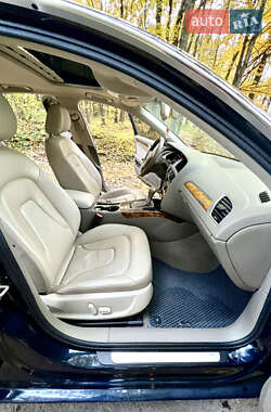 Седан Audi A4 2011 в  фото 16 Седан Audi A4 2011 в
