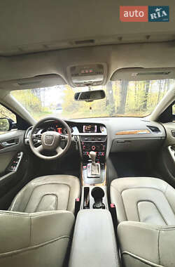 Седан Audi A4 2011 в  фото 19 Седан Audi A4 2011 в