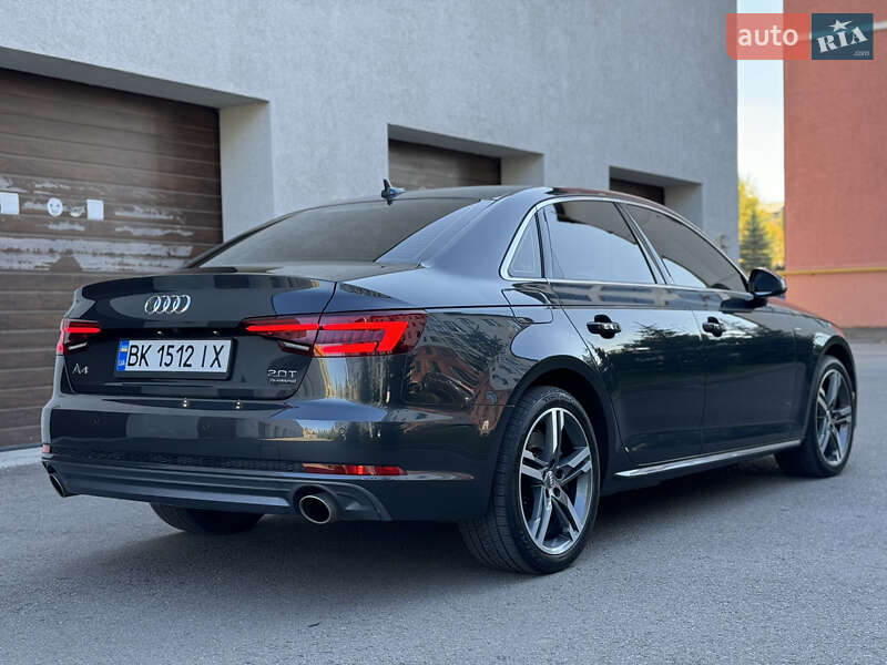 Седан Audi A4 2018 в Ровно