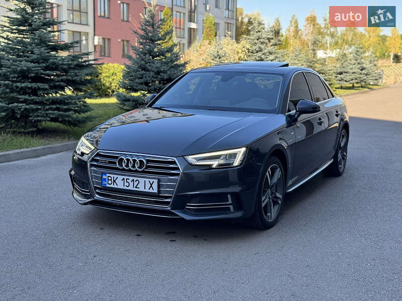 Седан Audi A4 2018 в Ровно