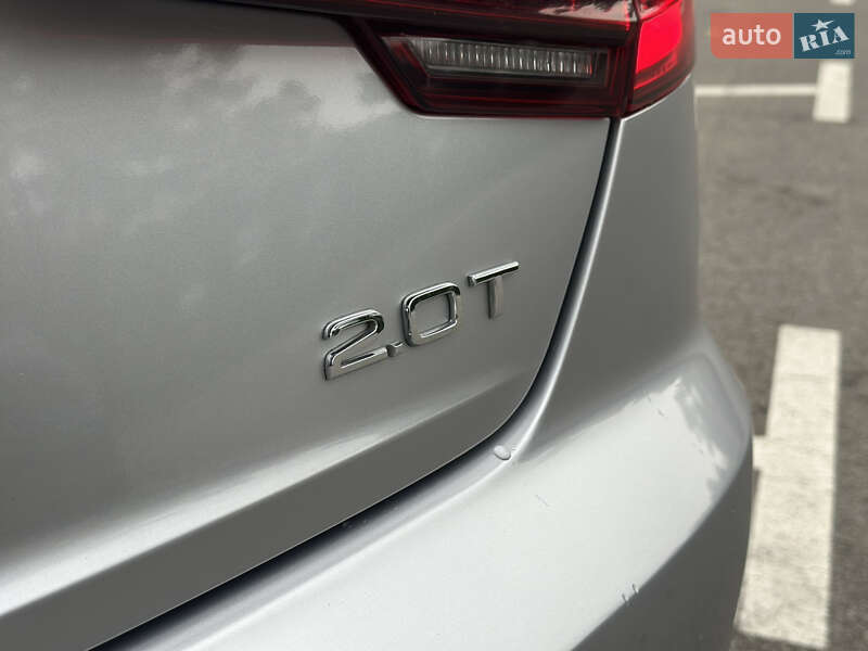 Седан Audi A4 2018 в Киеве