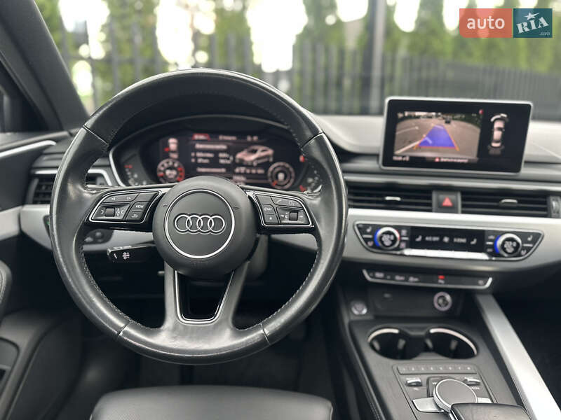 Седан Audi A4 2018 в Киеве
