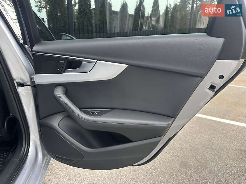 Седан Audi A4 2018 в Киеве