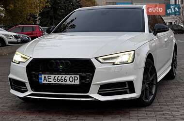 Седан Audi A4 2017 в Дніпрі