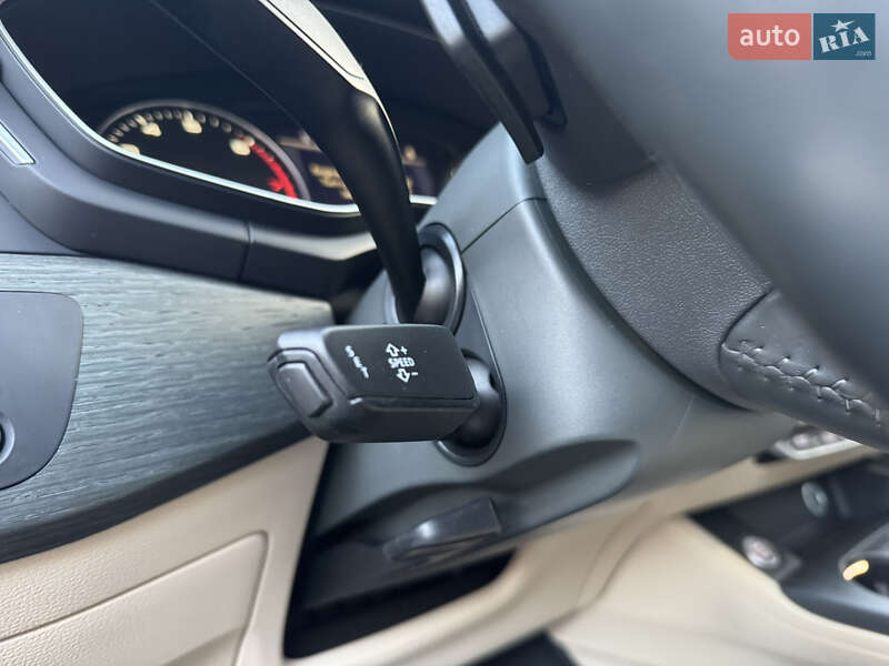 Седан Audi A4 2016 в Тернополі