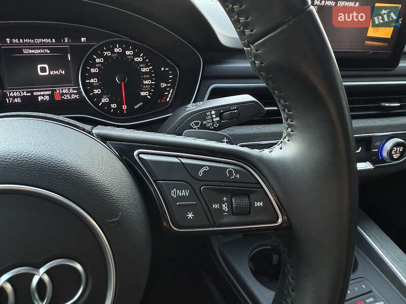 Седан Audi A4 2019 в Киеве