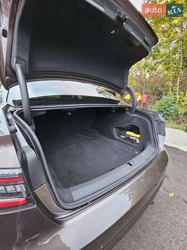 Седан Audi A4 2016 в Киеве фото 8 Седан Audi A4 2016 в Киеве