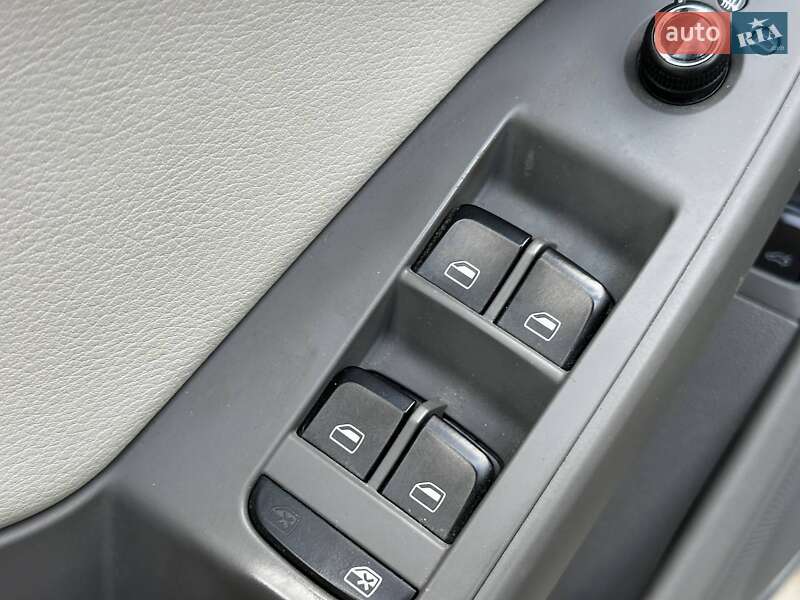 Седан Audi A4 2011 в Львові фото 15 Седан Audi A4 2011 в Львові