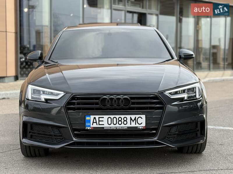 Седан Audi A4 2017 в Днепре