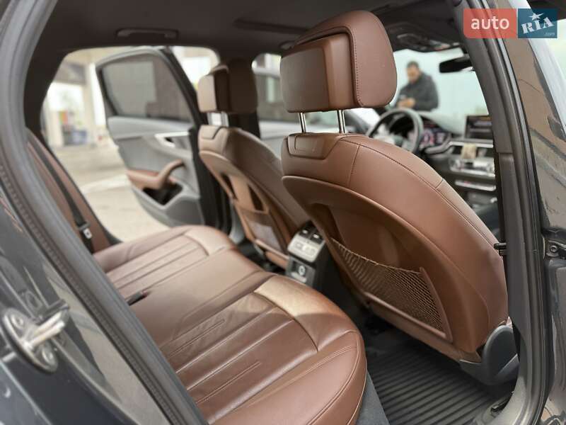 Седан Audi A4 2017 в Днепре