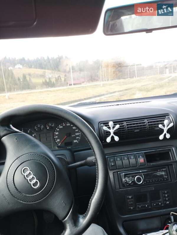 Седан Audi A4 1996 в Верховині фото 3 Седан Audi A4 1996 в Верховині
