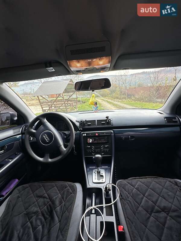 Седан Audi A4 2003 в Хусте