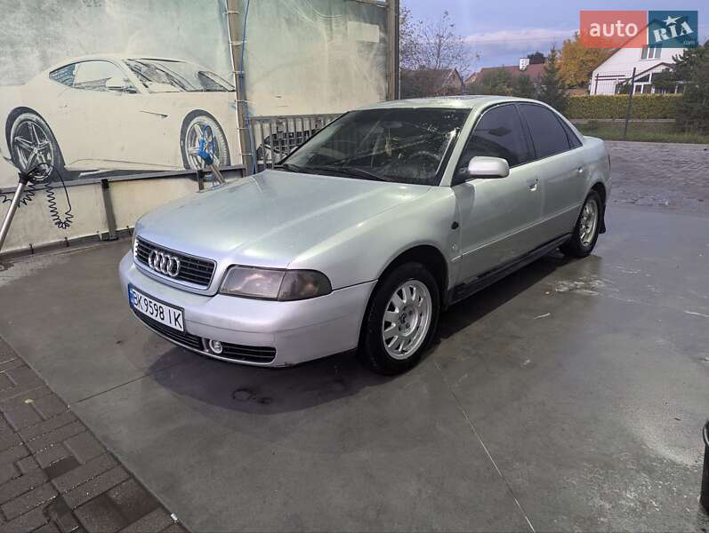 Седан Audi A4 1999 в Здолбунове фото 5 Седан Audi A4 1999 в Здолбунове