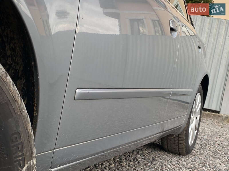 Седан Audi A4 2005 в Самборе фото 25 Седан Audi A4 2005 в Самборе