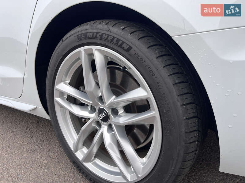 Седан Audi A4 2020 в Баришівка