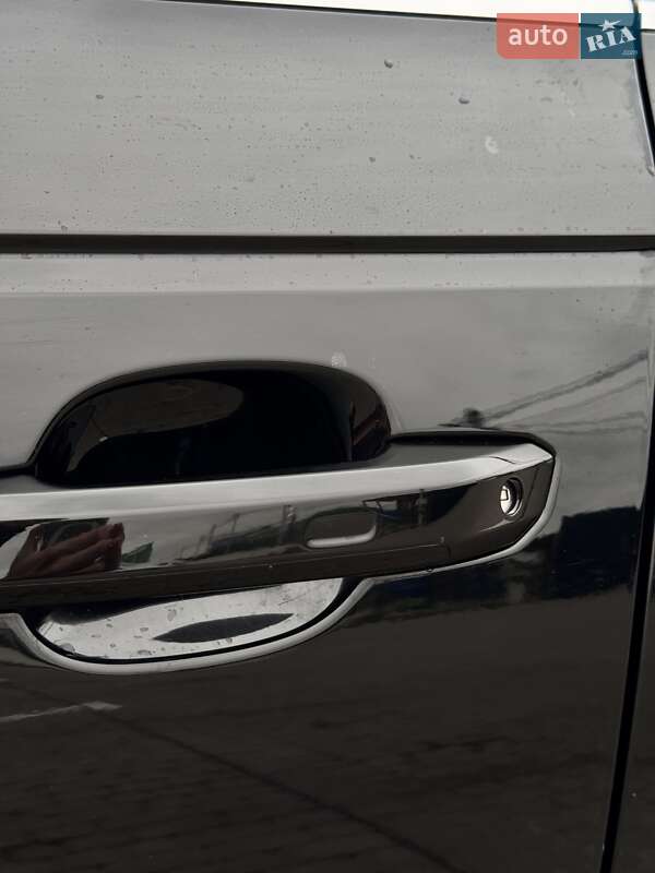 Седан Audi A4 2016 в Львове