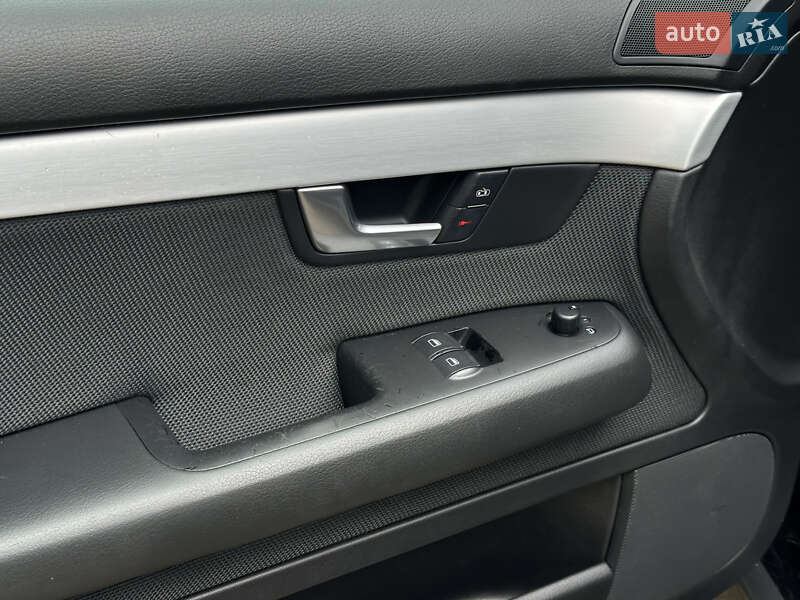 Универсал Audi A4 2004 в Сарнах