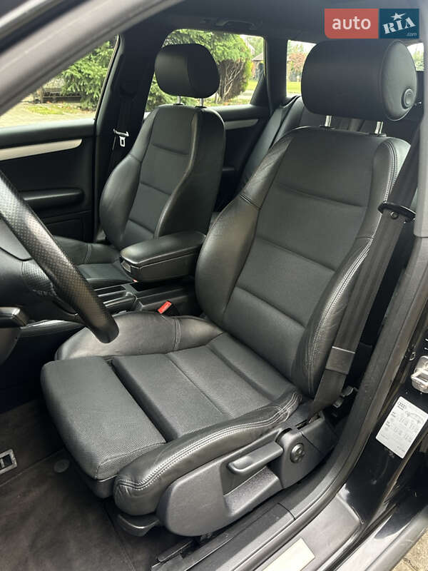 Универсал Audi A4 2004 в Сарнах