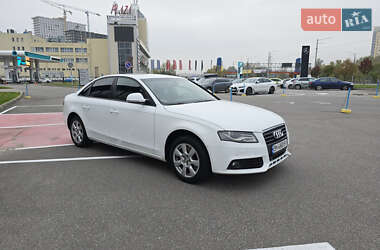 Седан Audi A4 2009 в Києві