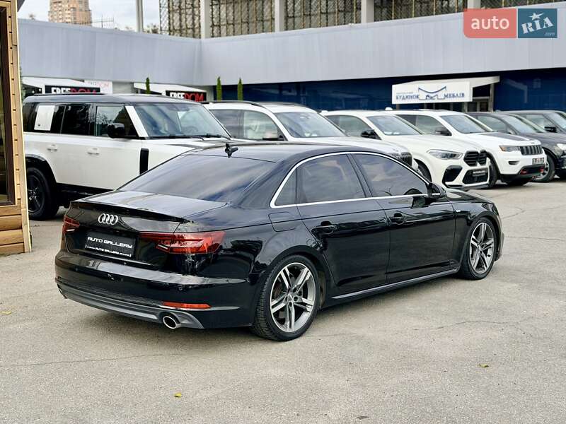 Седан Audi A4 2018 в Києві