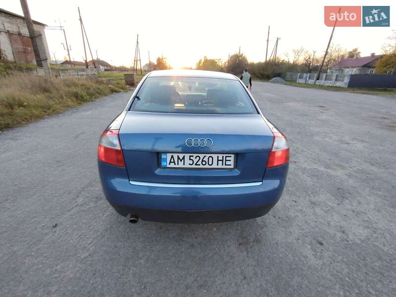 Седан Audi A4 2001 в Мирополі