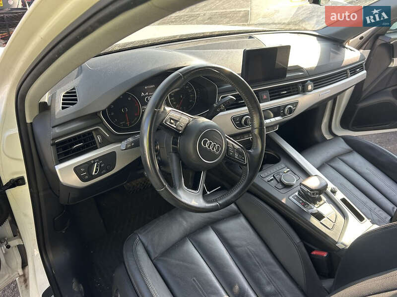 Седан Audi A4 2017 в Киеве