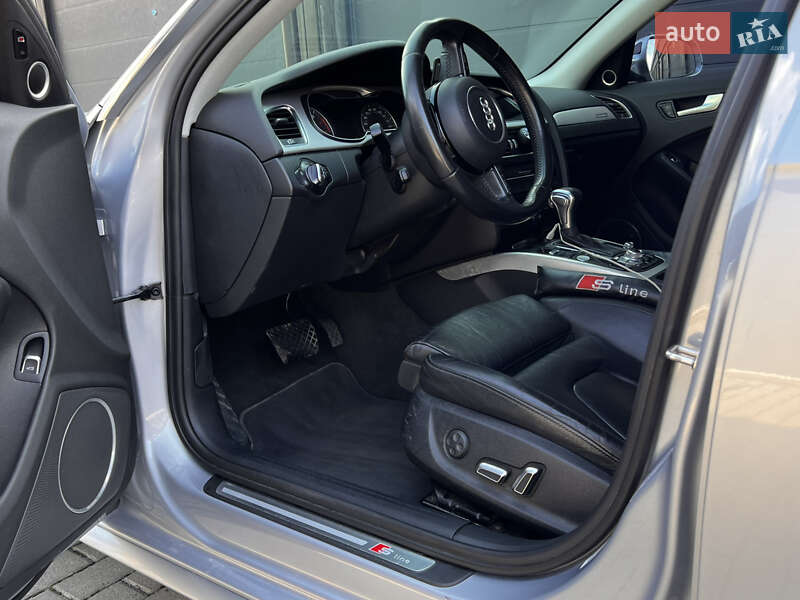 Седан Audi A4 2015 в Львові