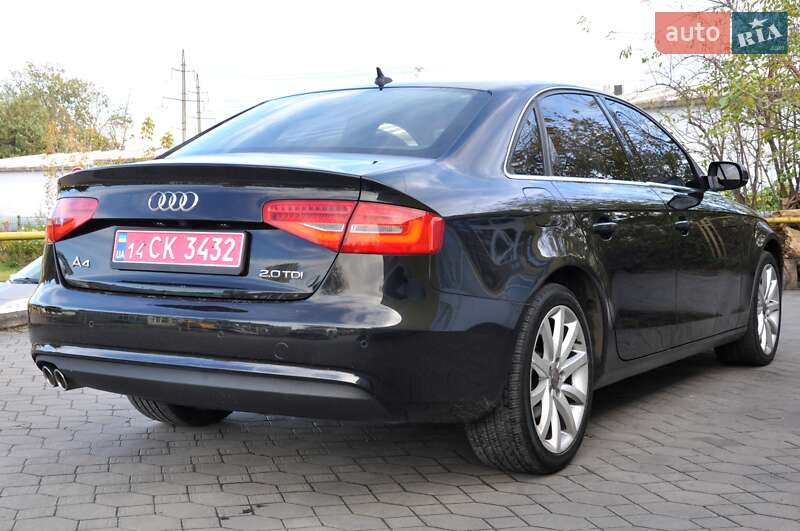 Седан Audi A4 2014 в Львові