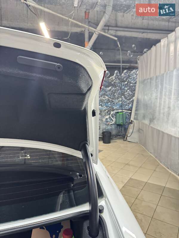 Седан Audi A4 2013 в Києві фото 16 Седан Audi A4 2013 в Києві