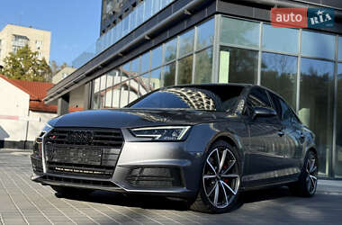 Седан Audi A4 2017 в Львові