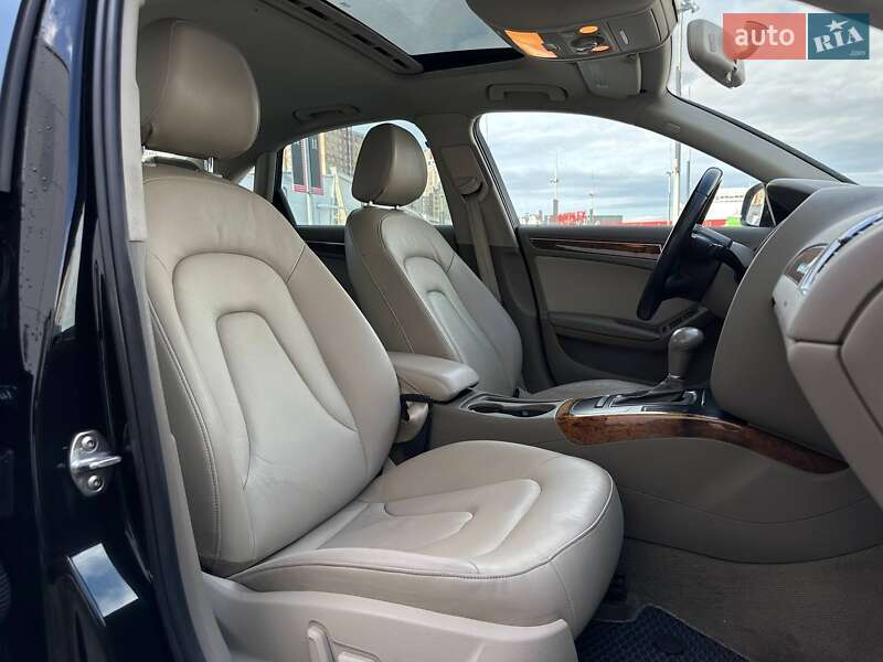 Седан Audi A4 2011 в Киеве